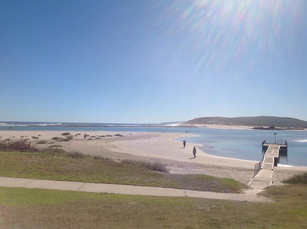 Nautilus Retreat Kalbarri B&B Bagian luar foto