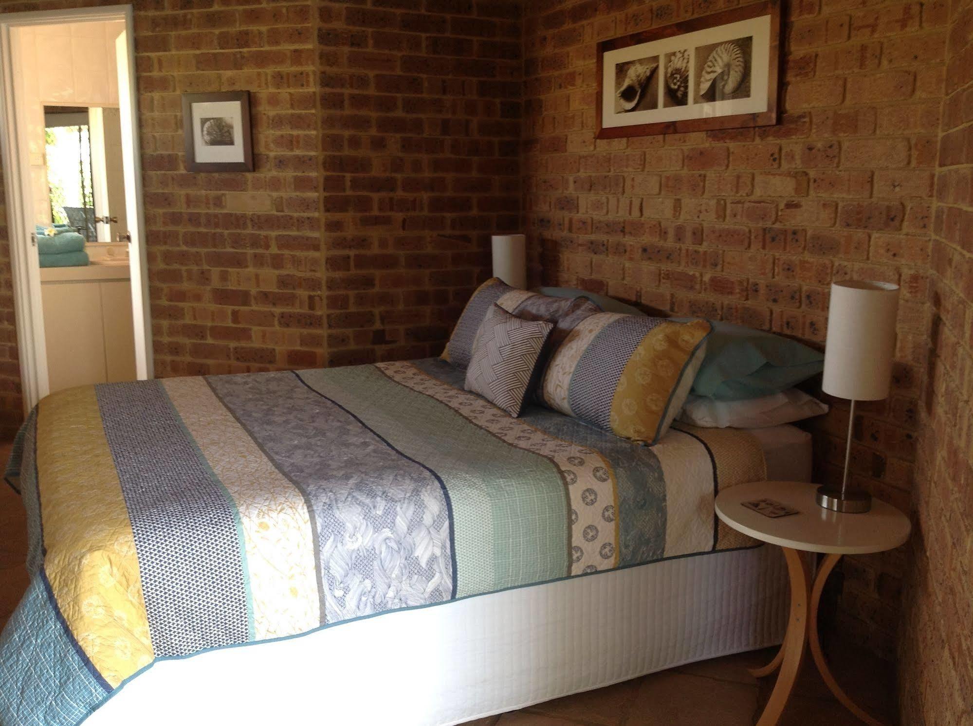 Nautilus Retreat Kalbarri B&B Bagian luar foto